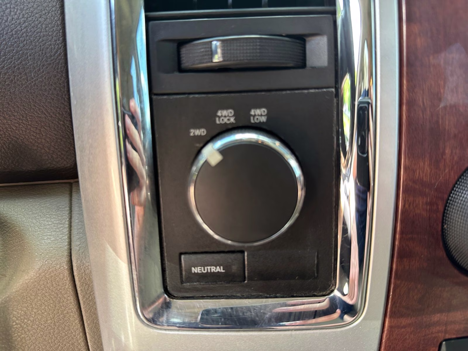 2012 Sagebrush Pearlcoat Ram 2500 Laramie 4X4 Truck