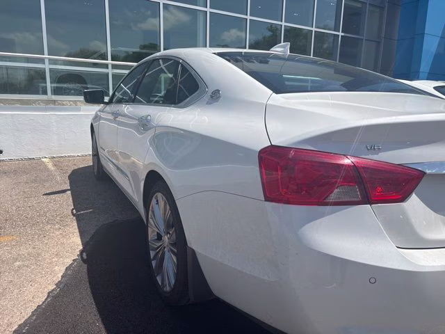2019 Iridescent Pearl Tricoat Chevrolet Impala Premier FWD Sedan