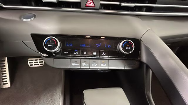 2025 Fluid Metal Hyundai Elantra SEL Sport FWD Sedan