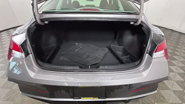 2025 Fluid Metal Hyundai Elantra SEL Sport FWD Sedan