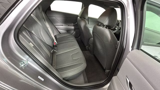 2025 Fluid Metal Hyundai Elantra SEL Sport FWD Sedan