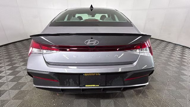 2025 Fluid Metal Hyundai Elantra SEL Sport FWD Sedan