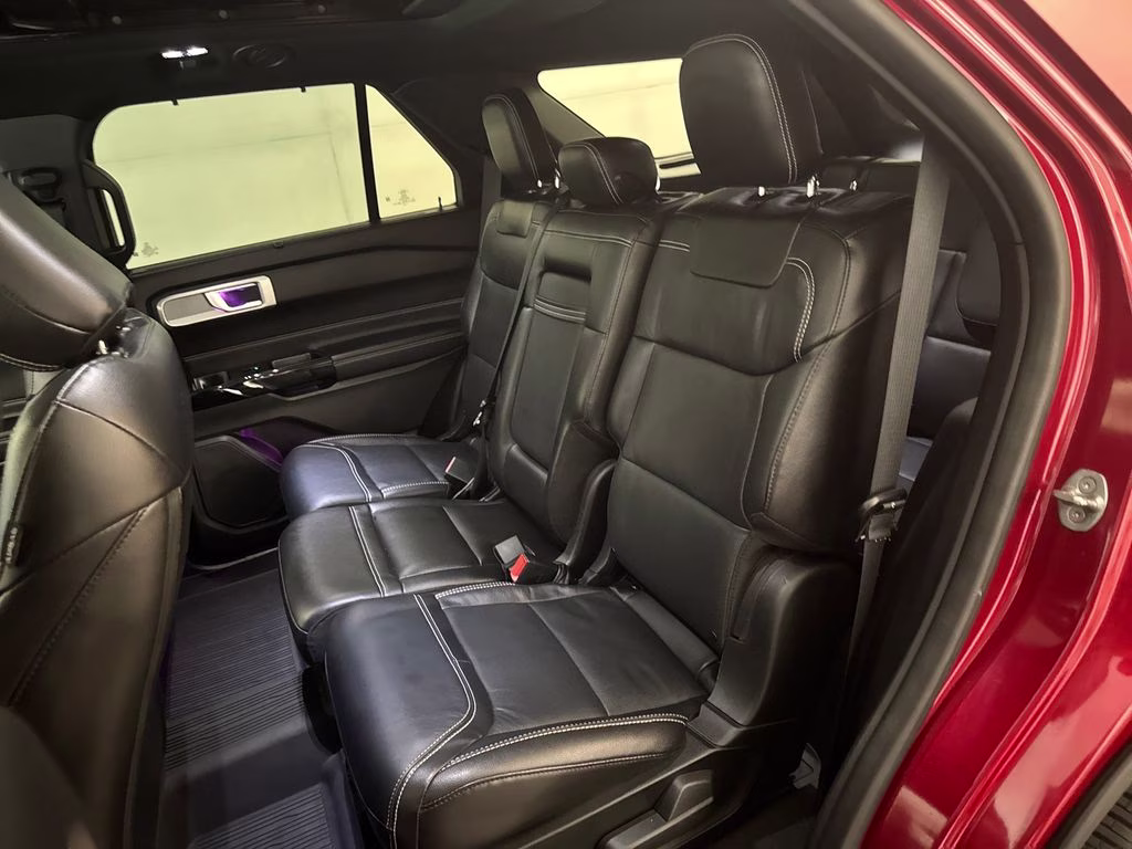 2022 Rapid Red Metallic Tinted Clearcoat Ford Explorer ST RWD SUV