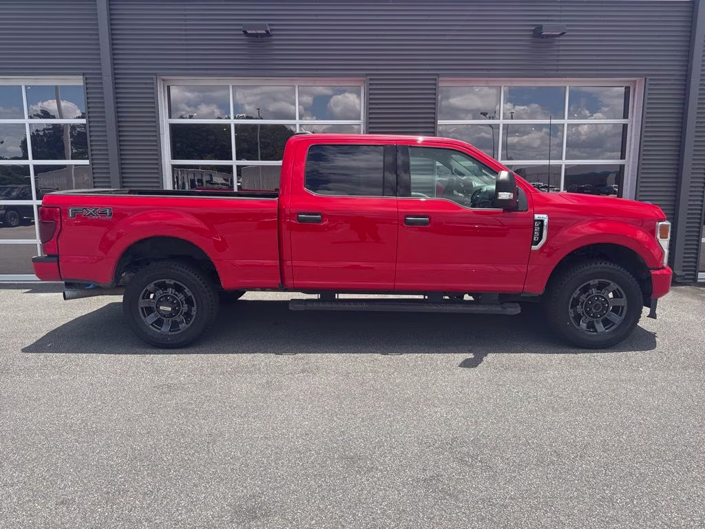 2022 Race Red Ford Super Duty F-250 SRW XLT 4X4 Truck