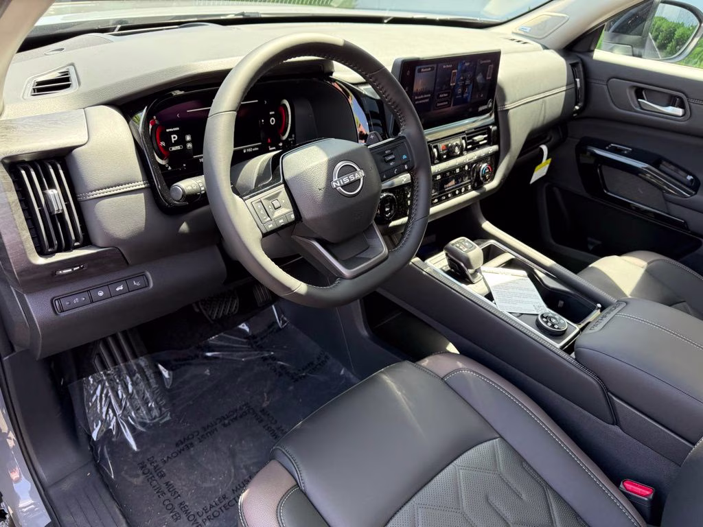 2026 Boulder Gray/Super Black Nissan Pathfinder Platinum 4X4 SUV