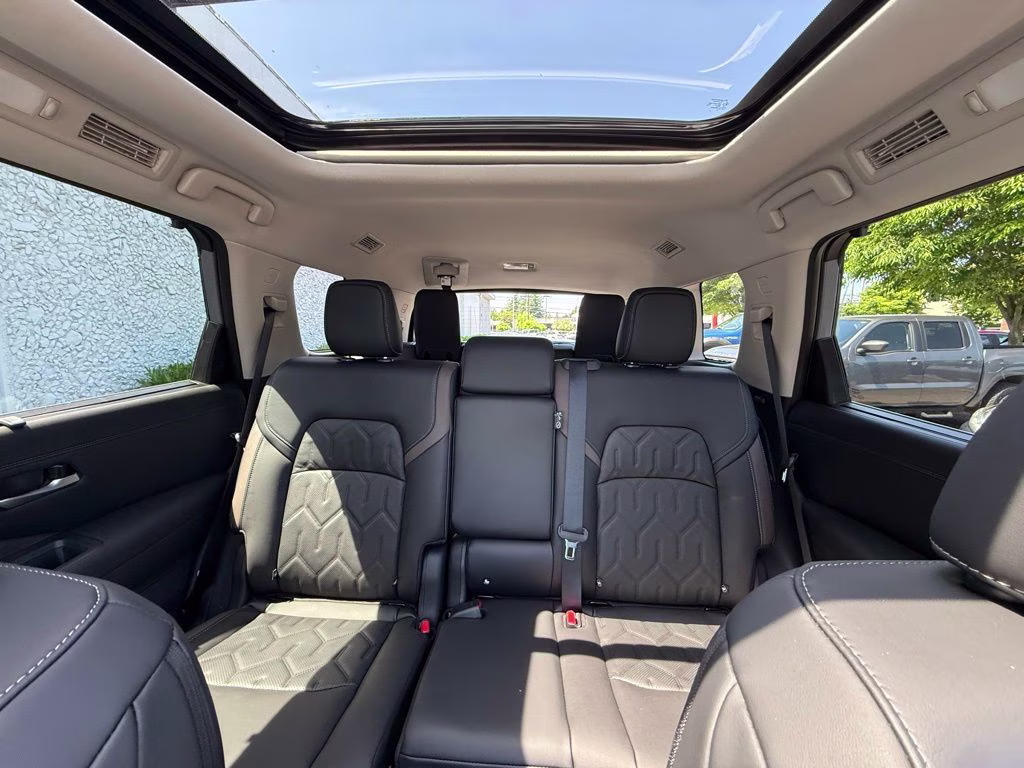 2026 Boulder Gray/Super Black Nissan Pathfinder Platinum 4X4 SUV