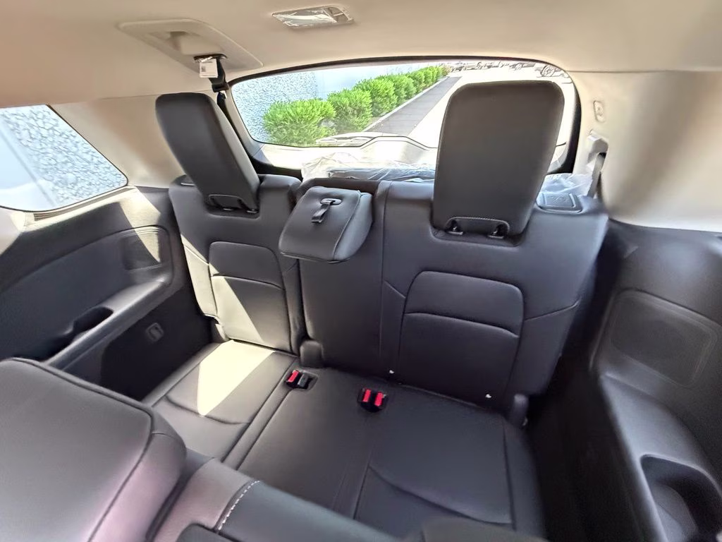 2026 Boulder Gray/Super Black Nissan Pathfinder Platinum 4X4 SUV