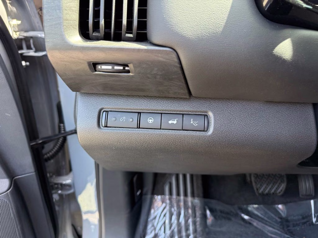 2026 Boulder Gray/Super Black Nissan Pathfinder Platinum 4X4 SUV