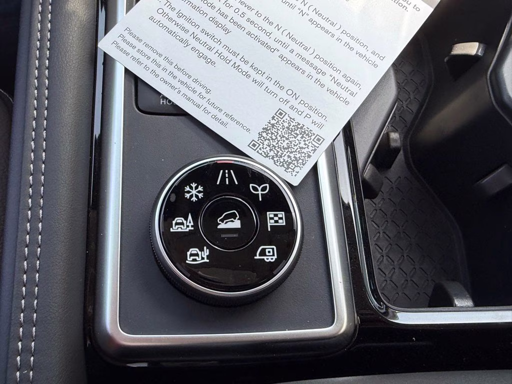 2026 Boulder Gray/Super Black Nissan Pathfinder Platinum 4X4 SUV