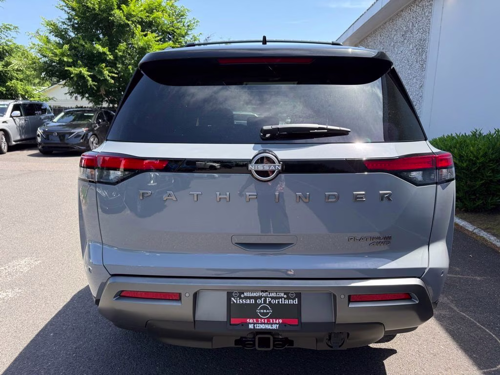 2026 Boulder Gray/Super Black Nissan Pathfinder Platinum 4X4 SUV