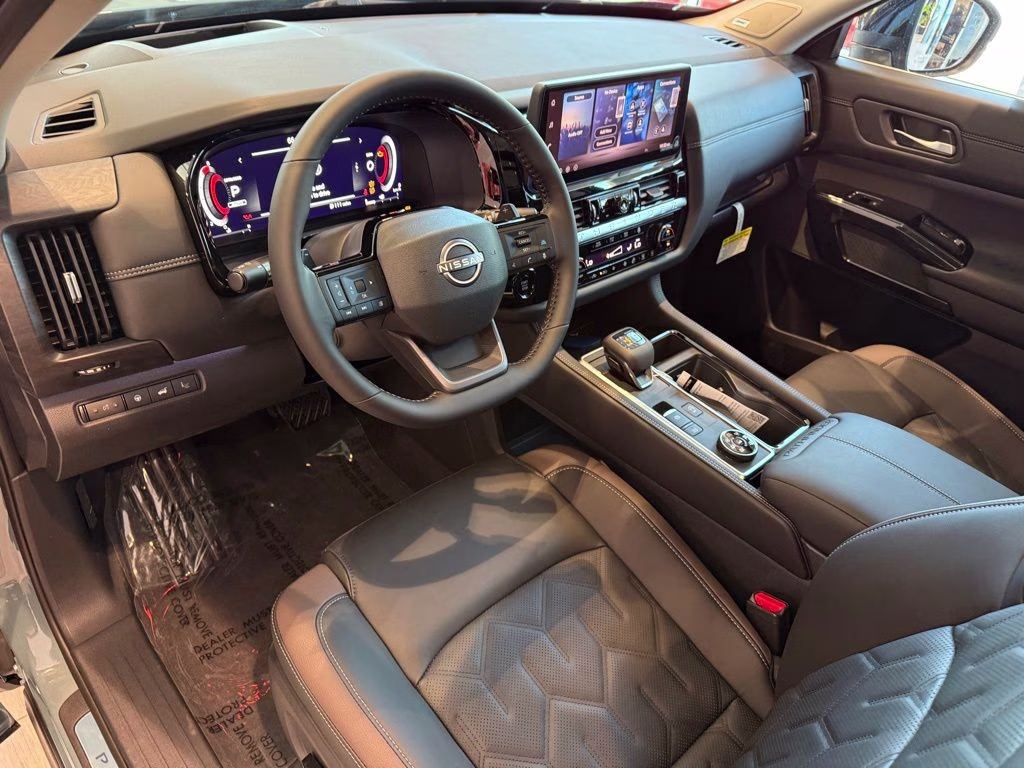 2026 Baltic Teal/Super Black Nissan Pathfinder Platinum 4X4 SUV