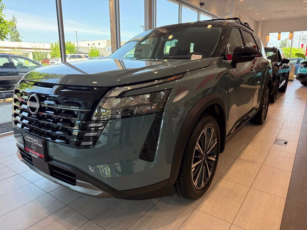 2026 Baltic Teal/Super Black Nissan Pathfinder Platinum 4X4 SUV