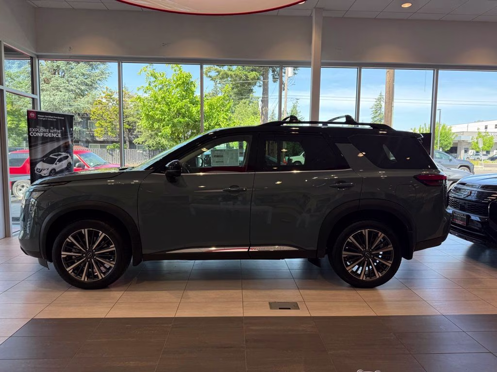 2026 Baltic Teal/Super Black Nissan Pathfinder Platinum 4X4 SUV