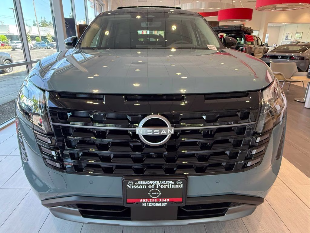 2026 Baltic Teal/Super Black Nissan Pathfinder Platinum 4X4 SUV