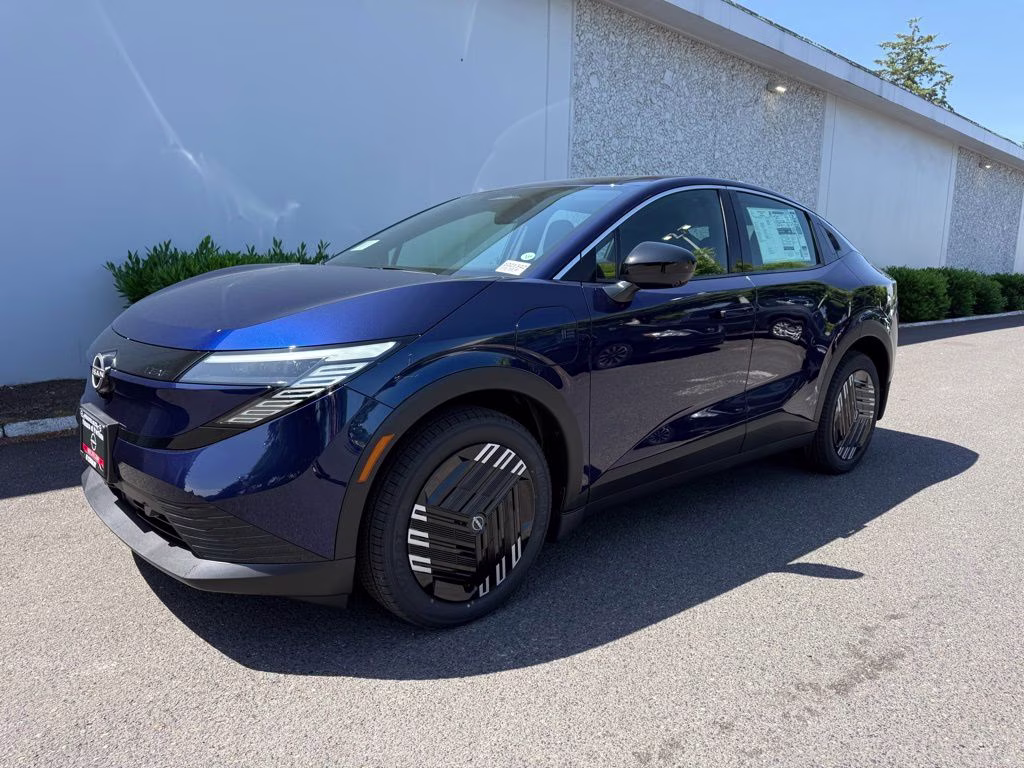 2026 Nissan Leaf S+'s photo