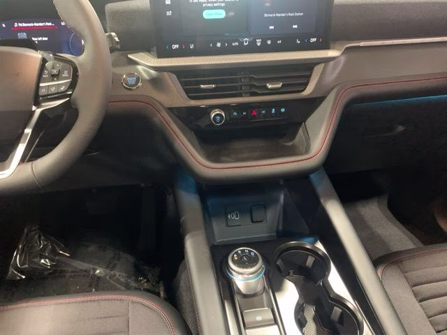 2026 Star White Metallic Tri-Coat Ford Explorer ST-Line 4X4 SUV