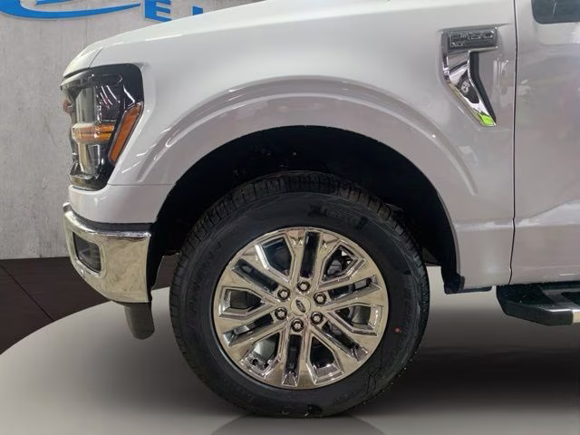 2026 Avalanche Ford F-150 XLT Chrome 4X4 Truck