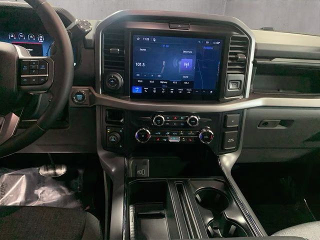 2026 Avalanche Ford F-150 XLT Chrome 4X4 Truck