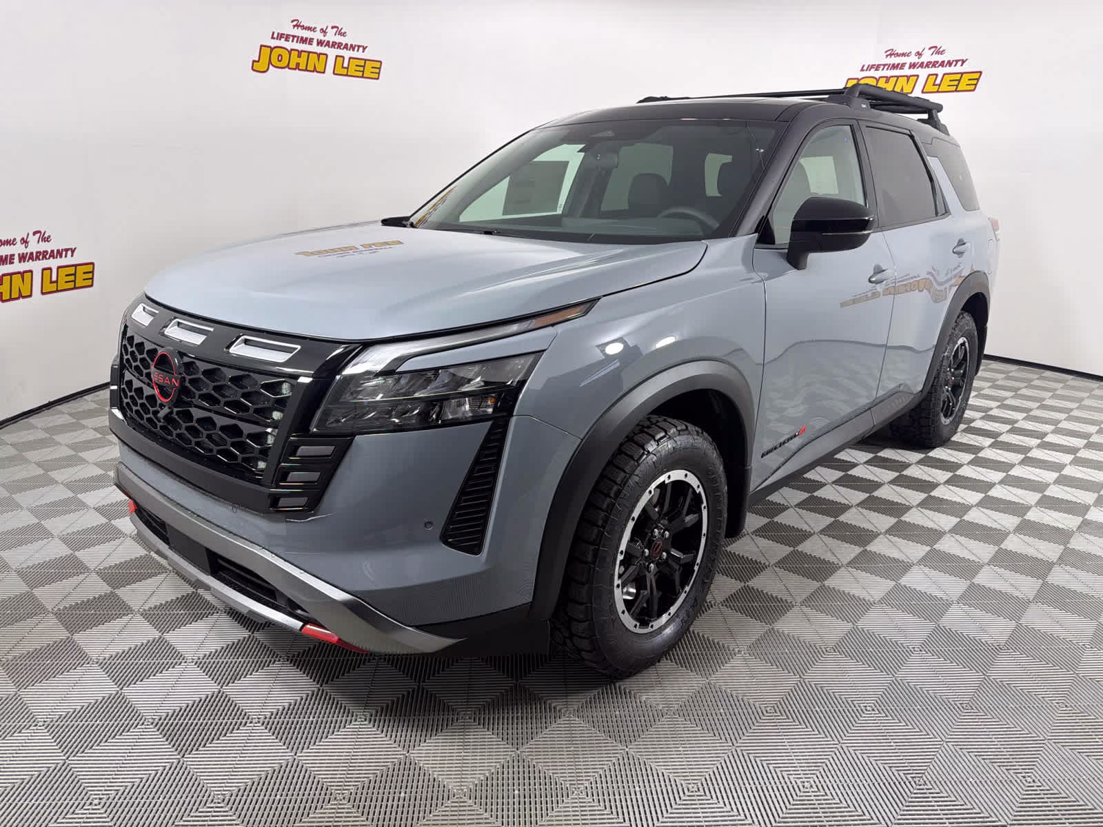 2026 Boulder Gray Pearl/Super Black Nissan Pathfinder Rock Creek 4X4 SUV