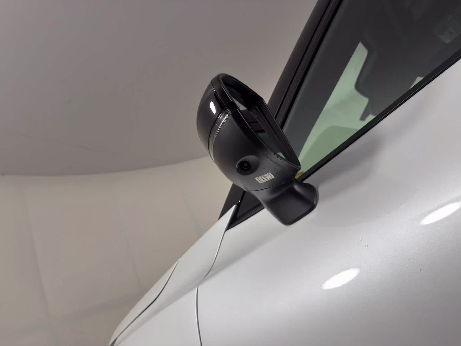 2026 Everest White Pearl Tricoat/Super Black Nissan Pathfinder Rock Creek 4X4 SUV