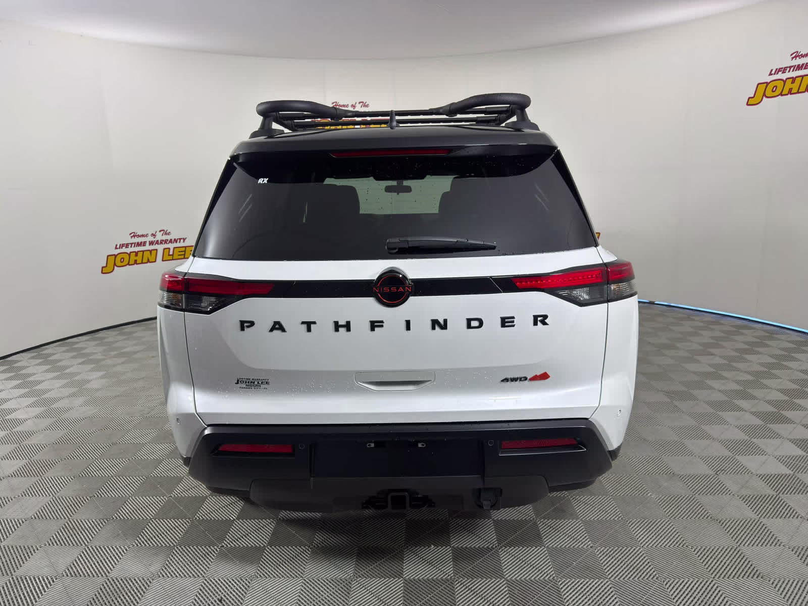 2026 Everest White Pearl Tricoat/Super Black Nissan Pathfinder Rock Creek 4X4 SUV