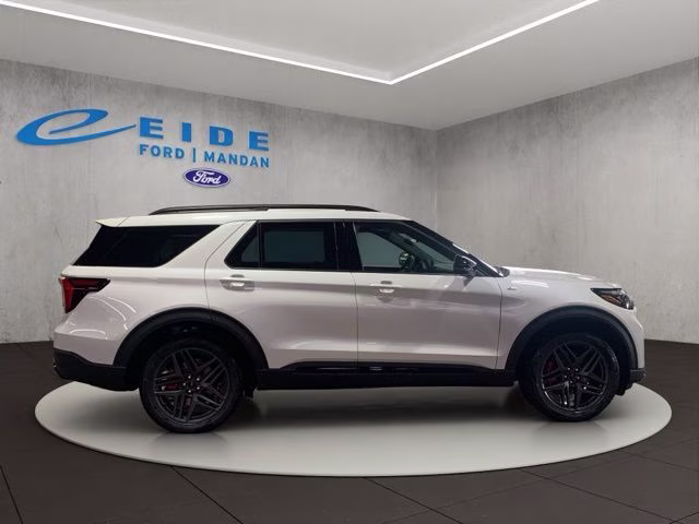 2026 Star White Metallic Tri-Coat Ford Explorer ST-Line 4X4 SUV