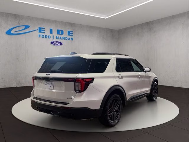 2026 Star White Metallic Tri-Coat Ford Explorer ST-Line 4X4 SUV