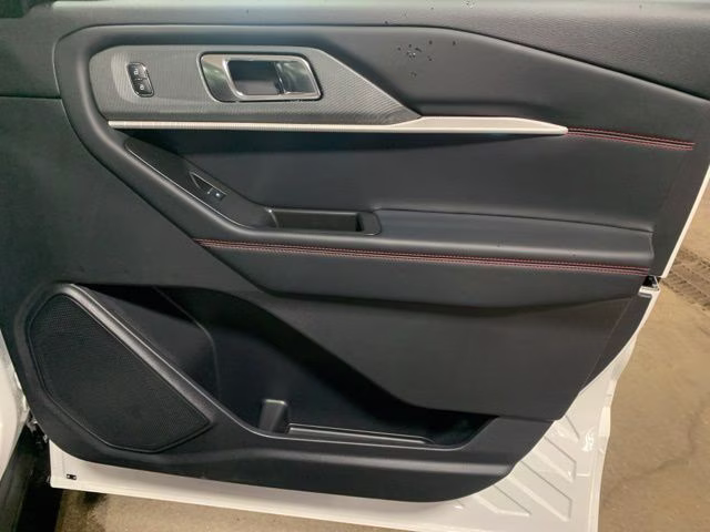 2026 Star White Metallic Tri-Coat Ford Explorer ST-Line 4X4 SUV