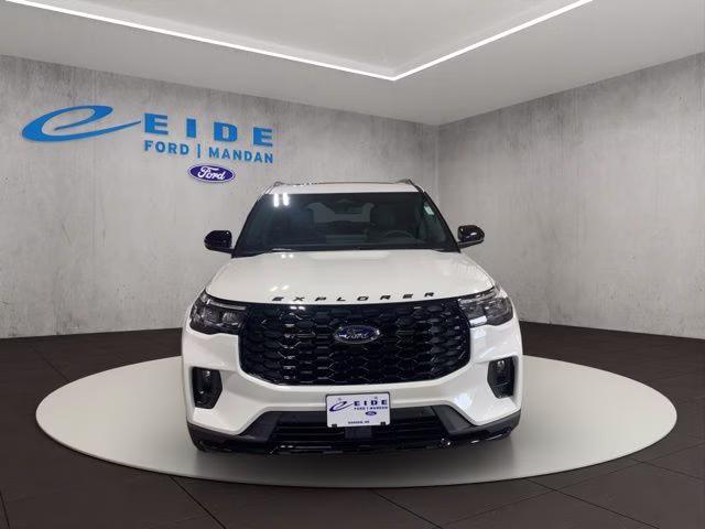 2026 Star White Metallic Tri-Coat Ford Explorer ST-Line 4X4 SUV