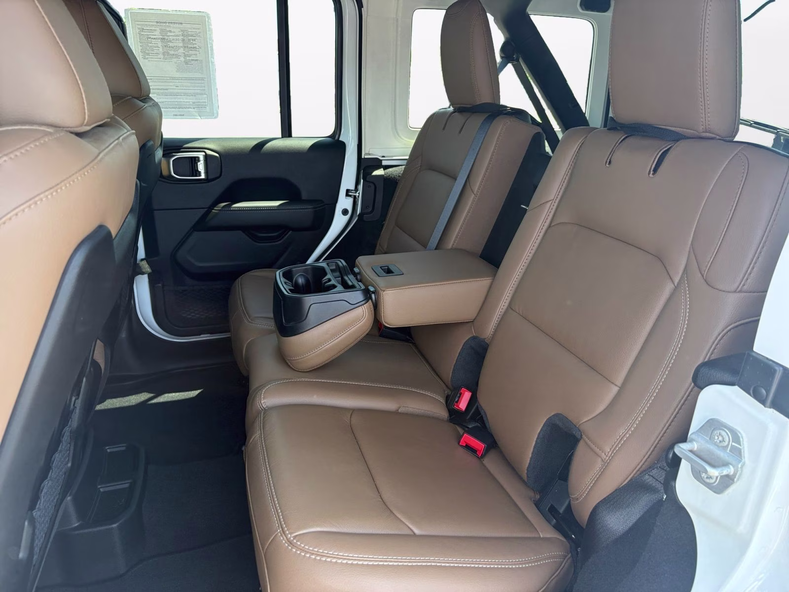 2021 Bright White Clearcoat Jeep Wrangler Unlimited Rubicon 4X4 SUV