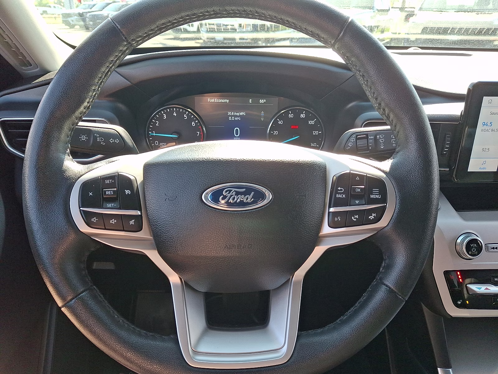 2023 Star White Metallic Tri-Coat - AZ Ford Explorer XLT 4X4