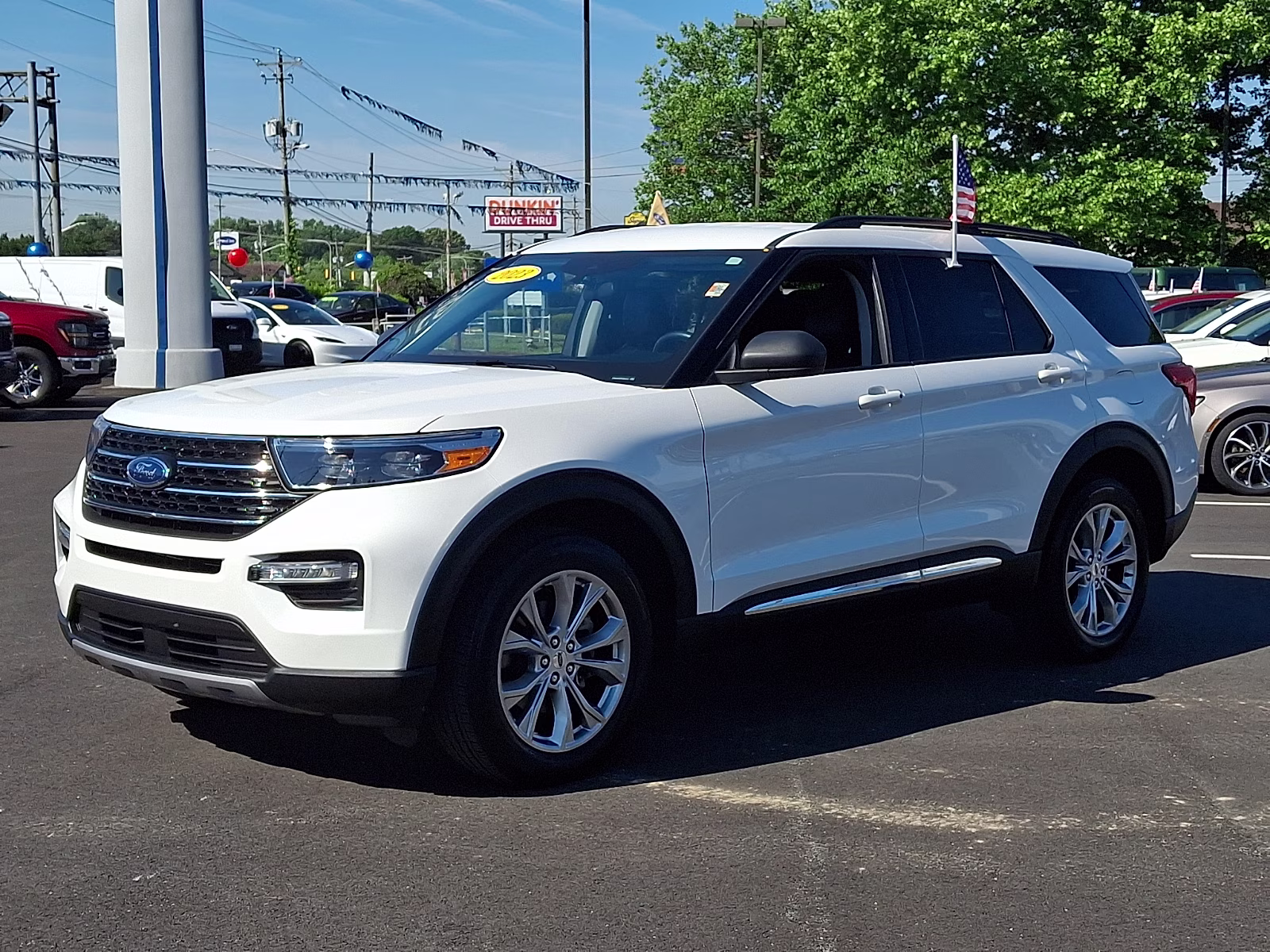 2023 Star White Metallic Tri-Coat - AZ Ford Explorer XLT 4X4