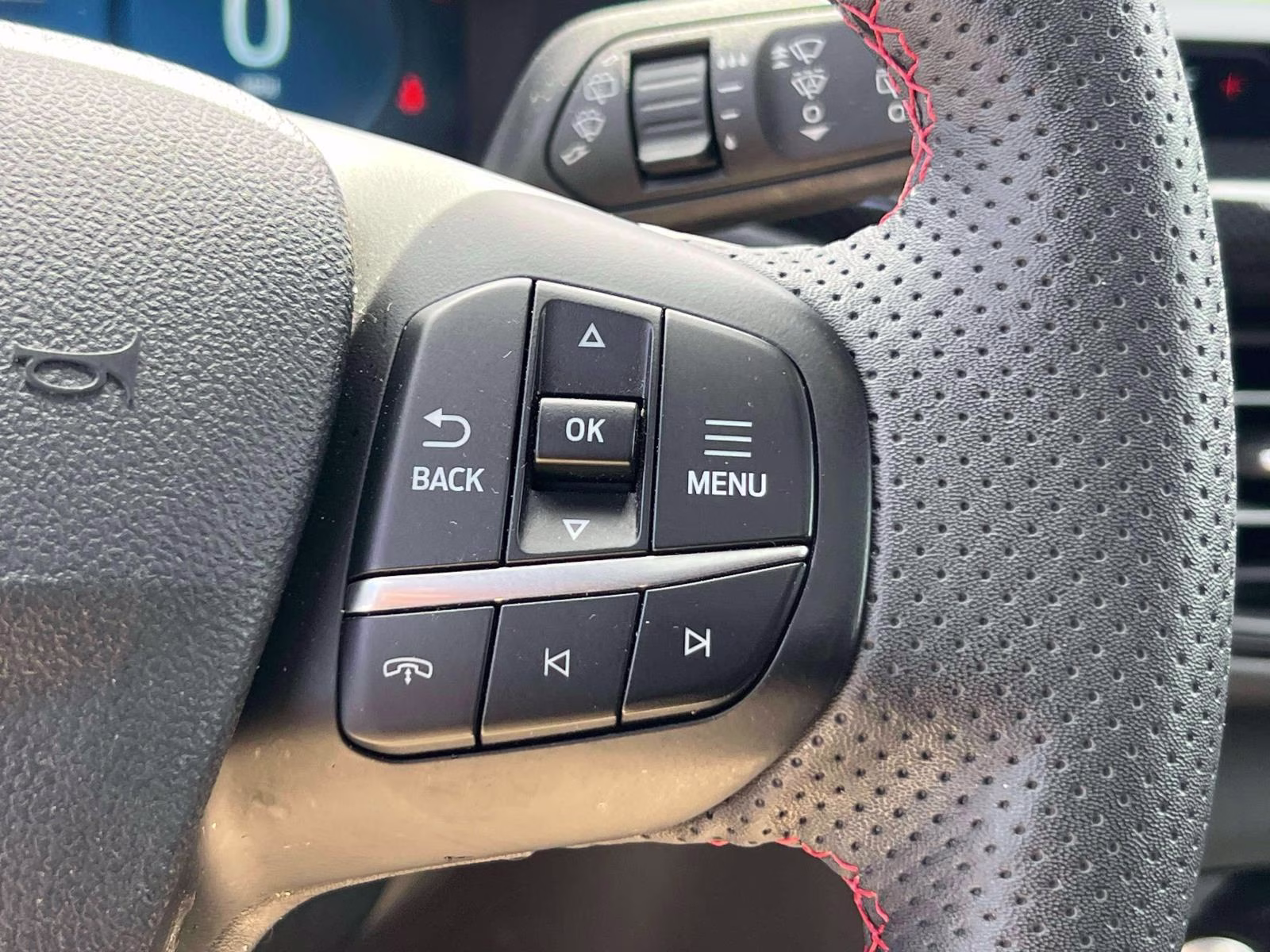 2023 White Ford Escape ST-Line Elite AWD AWD SUV