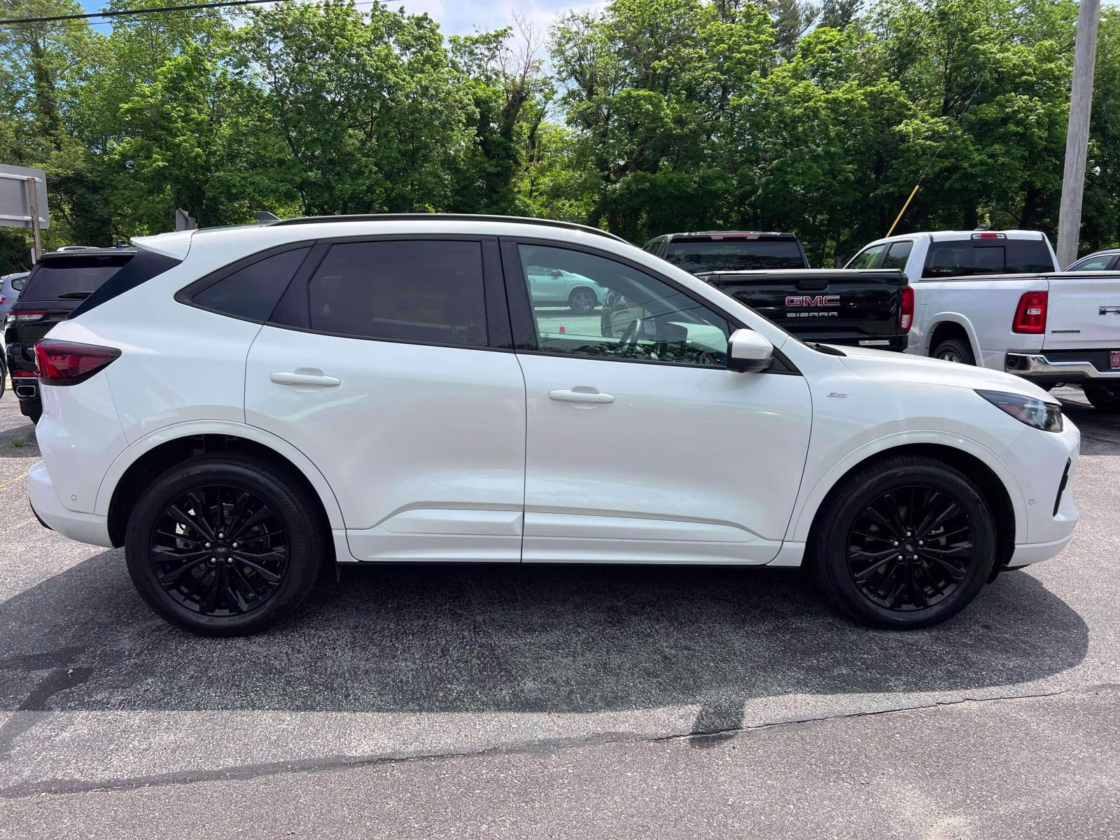2023 White Ford Escape ST-Line Elite AWD AWD SUV