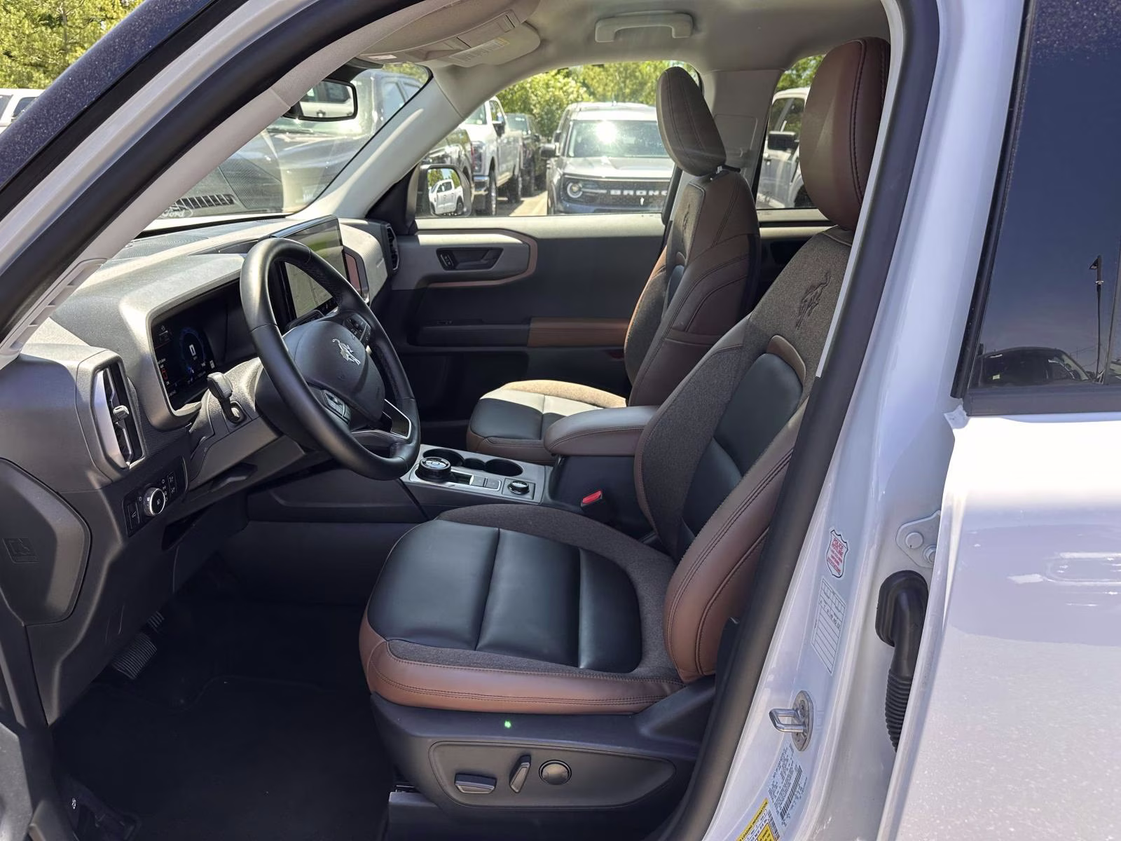 2025 Oxford White Ford Bronco Sport Outer Banks 4x4 4X4 SUV