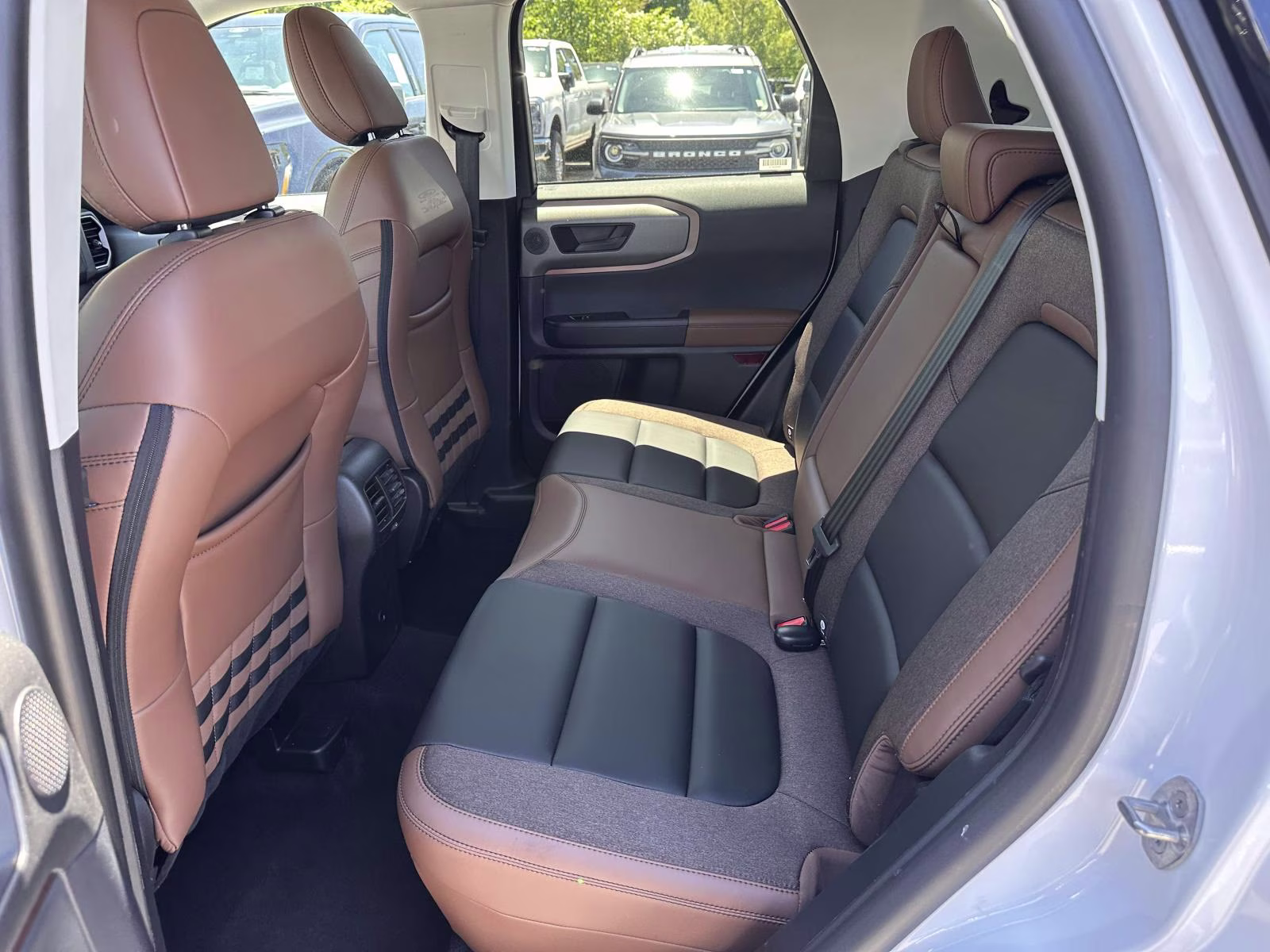 2025 Oxford White Ford Bronco Sport Outer Banks 4x4 4X4 SUV