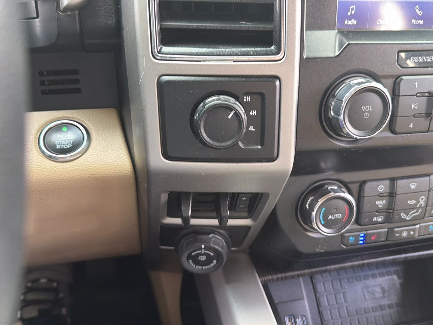 2020 Silver Spruce Ford Super Duty F-450 DRW Lariat 4X4 Truck
