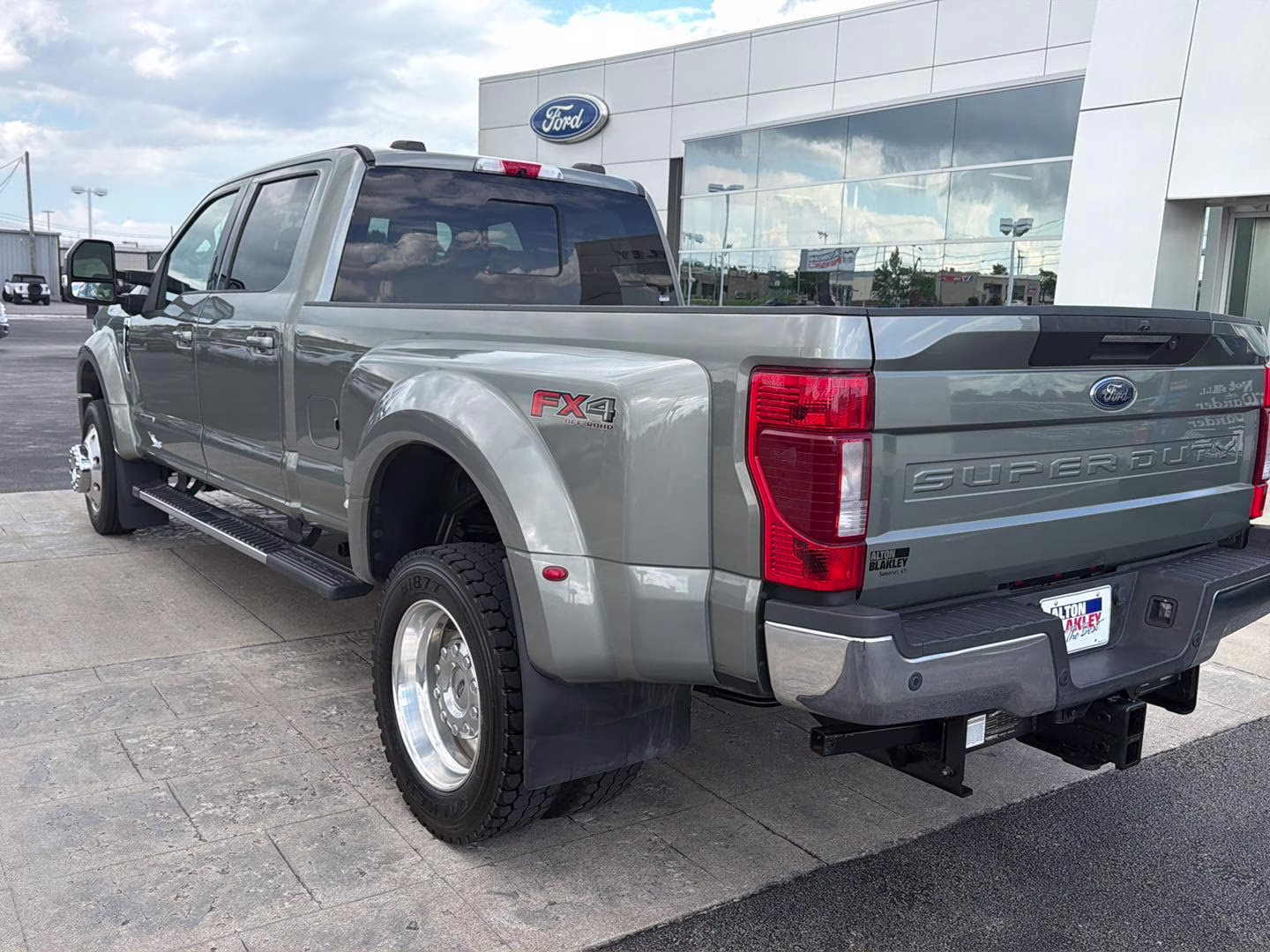 2020 Silver Spruce Ford Super Duty F-450 DRW Lariat 4X4 Truck