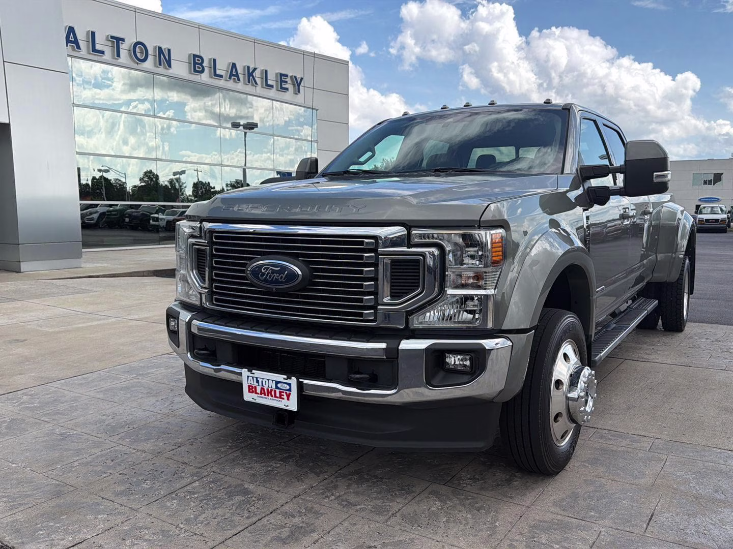 2020 Silver Spruce Ford Super Duty F-450 DRW Lariat 4X4 Truck