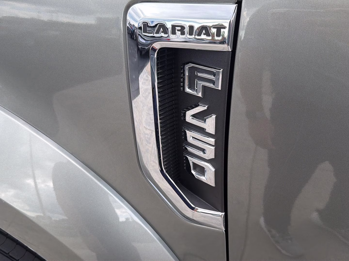 2020 Silver Spruce Ford Super Duty F-450 DRW Lariat 4X4 Truck