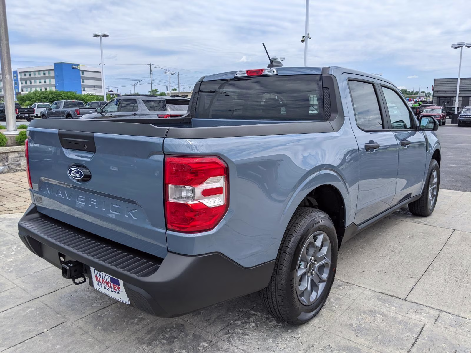 2026 Azure Gray Metallic Tri-Coat Ford Maverick XLT AWD Truck
