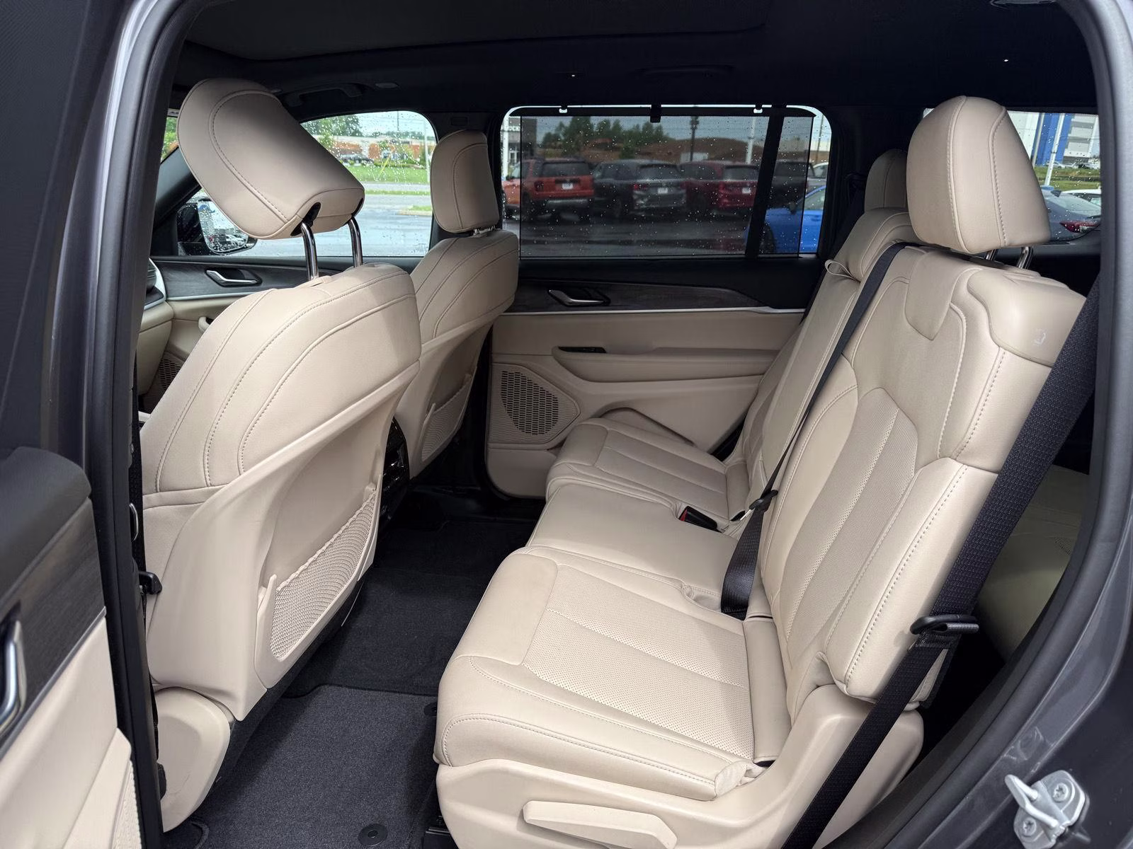 2025 Baltic Gray Metallic Clearcoat Jeep Grand Cherokee L Limited 4X4 SUV