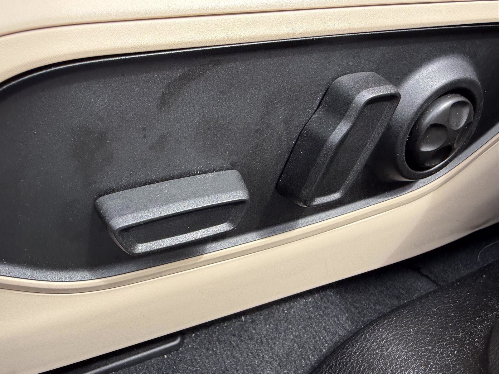 2025 Baltic Gray Metallic Clearcoat Jeep Grand Cherokee L Limited 4X4 SUV