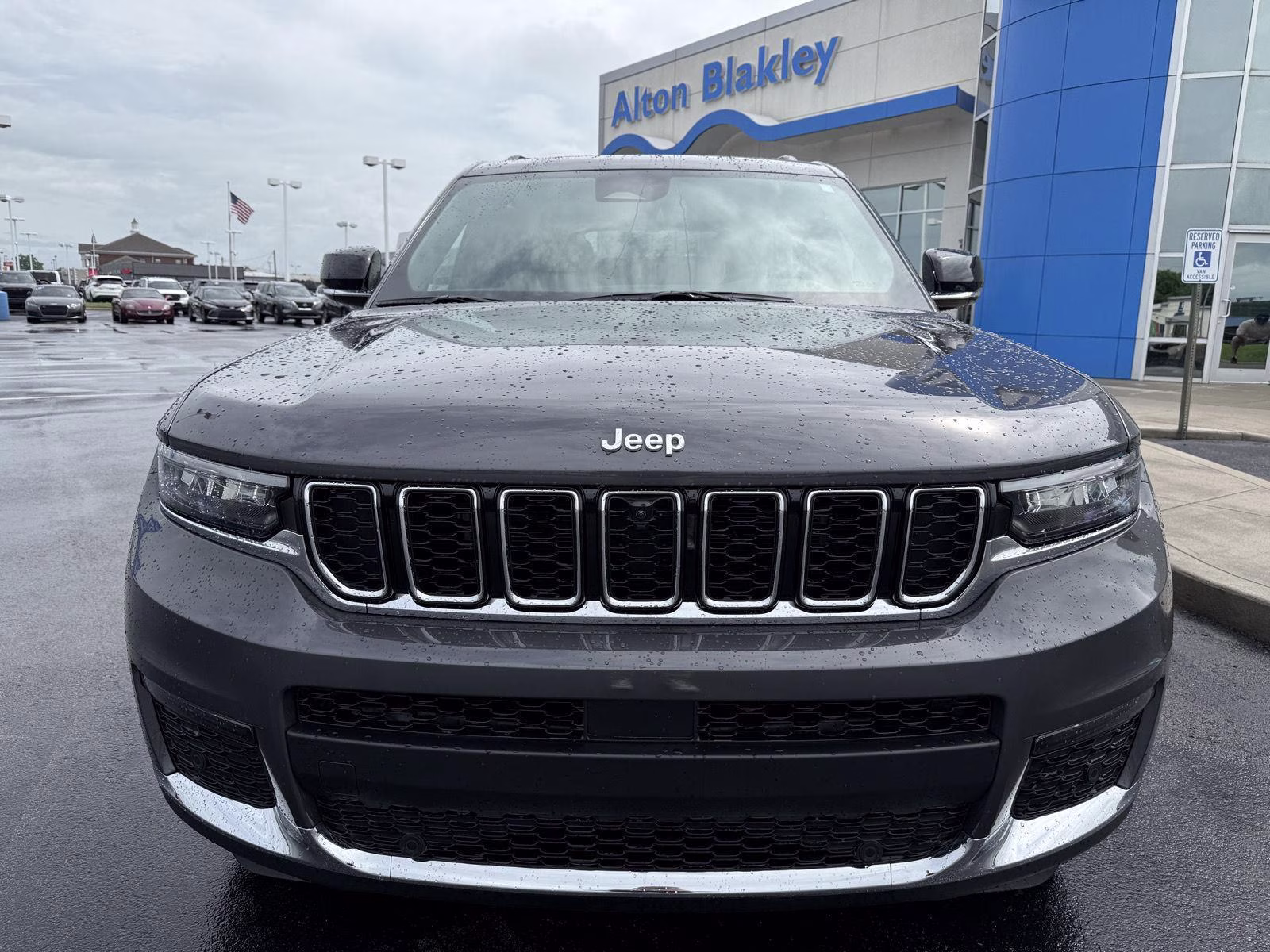 2025 Baltic Gray Metallic Clearcoat Jeep Grand Cherokee L Limited 4X4 SUV