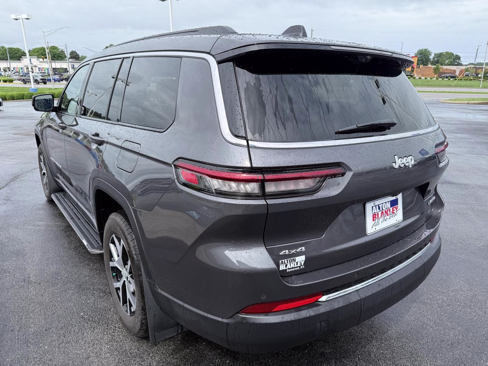 2025 Baltic Gray Metallic Clearcoat Jeep Grand Cherokee L Limited 4X4 SUV