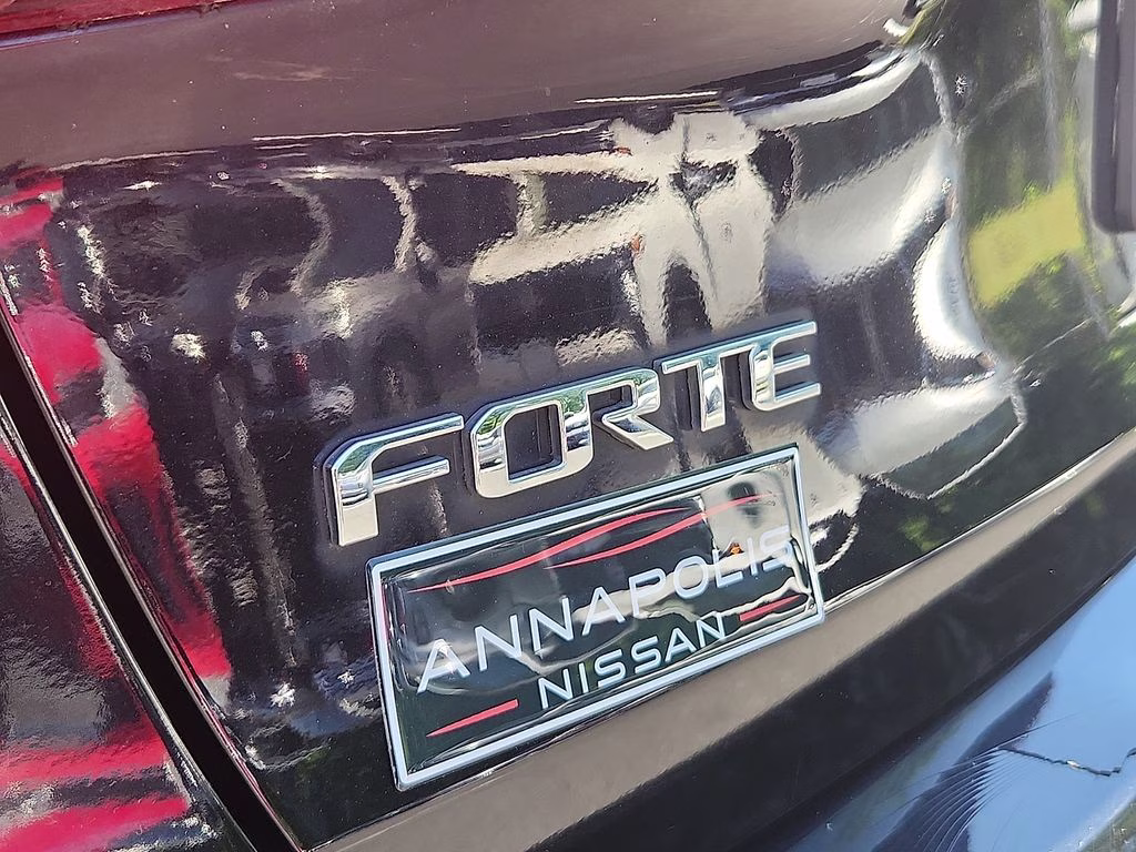 2017 Aurora Black Pearl Kia Forte LX FWD Sedan