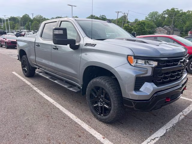 2023 Sterling Gray Metallic Chevrolet Silverado 1500 LT Trail Boss 4X4 Truck