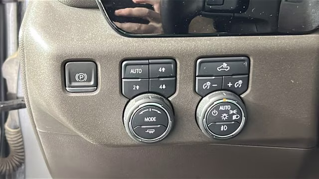 2023 Sterling Gray Metallic Chevrolet Silverado 1500 LT Trail Boss 4X4 Truck