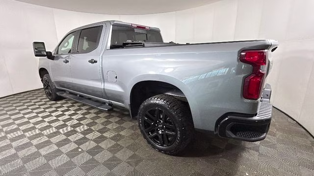 2023 Sterling Gray Metallic Chevrolet Silverado 1500 LT Trail Boss 4X4 Truck