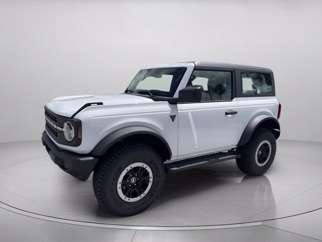2026 Oxford White Ford Bronco Base 4X4 Convertible
